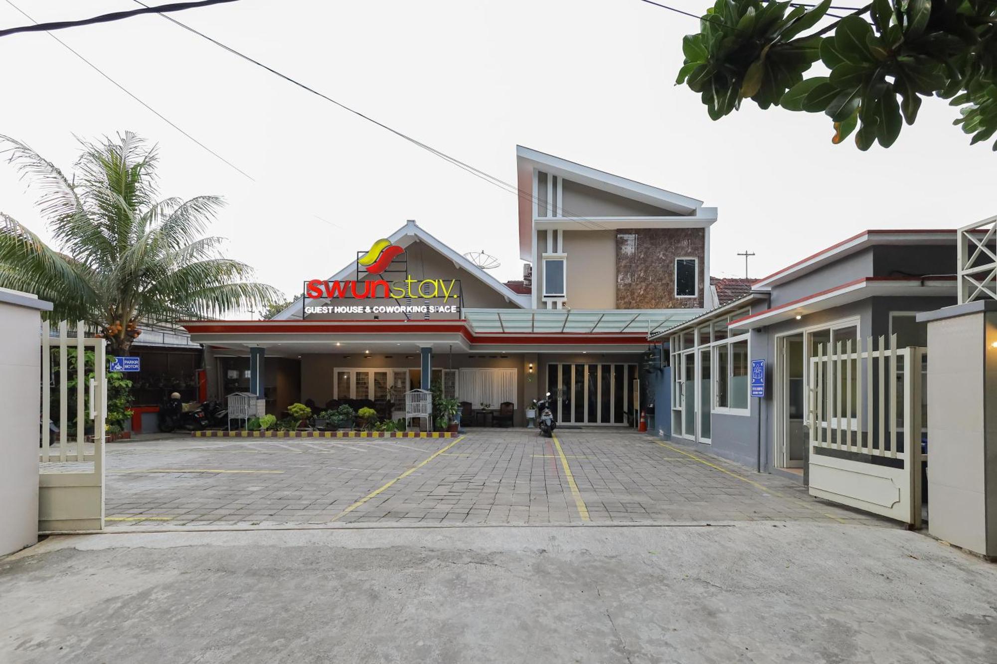 Reddoorz Plus At Swun Stay Raya Langsep Malang Zewnętrze zdjęcie