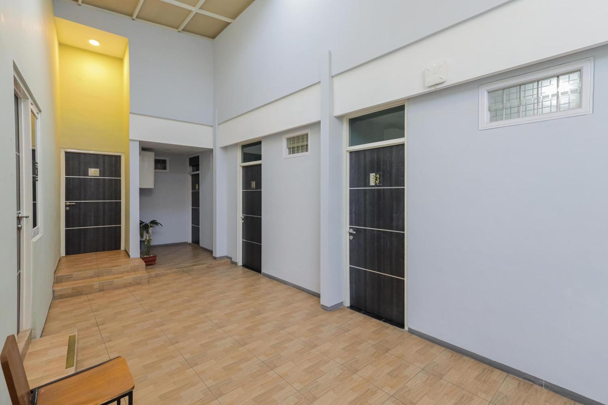 Reddoorz Plus At Swun Stay Raya Langsep Malang Zewnętrze zdjęcie