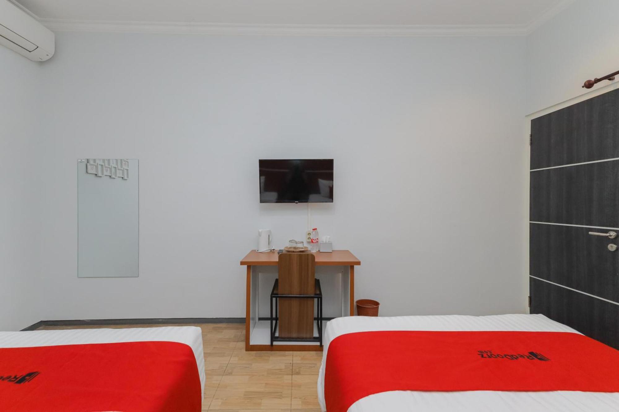 Reddoorz Plus At Swun Stay Raya Langsep Malang Zewnętrze zdjęcie