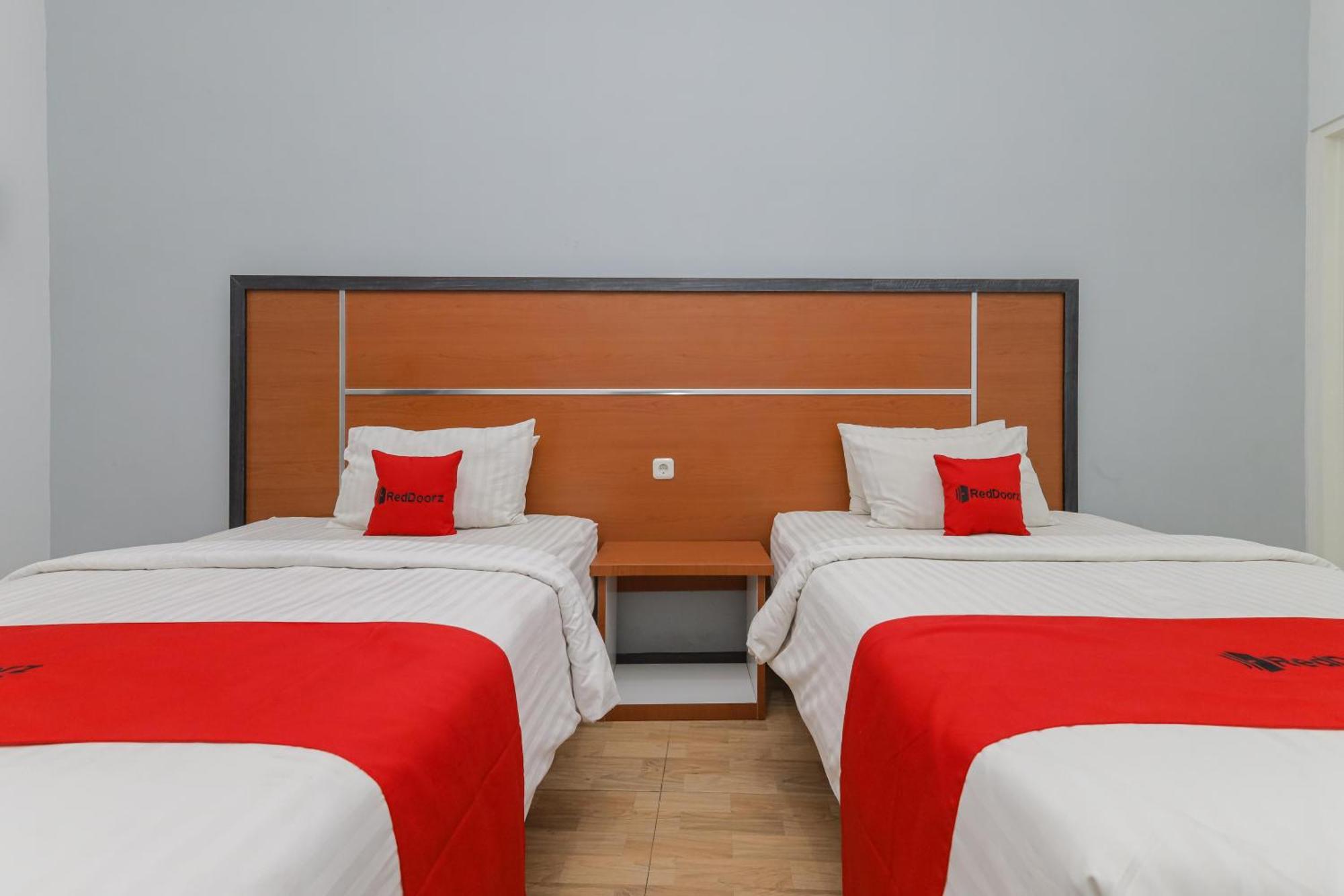 Reddoorz Plus At Swun Stay Raya Langsep Malang Zewnętrze zdjęcie