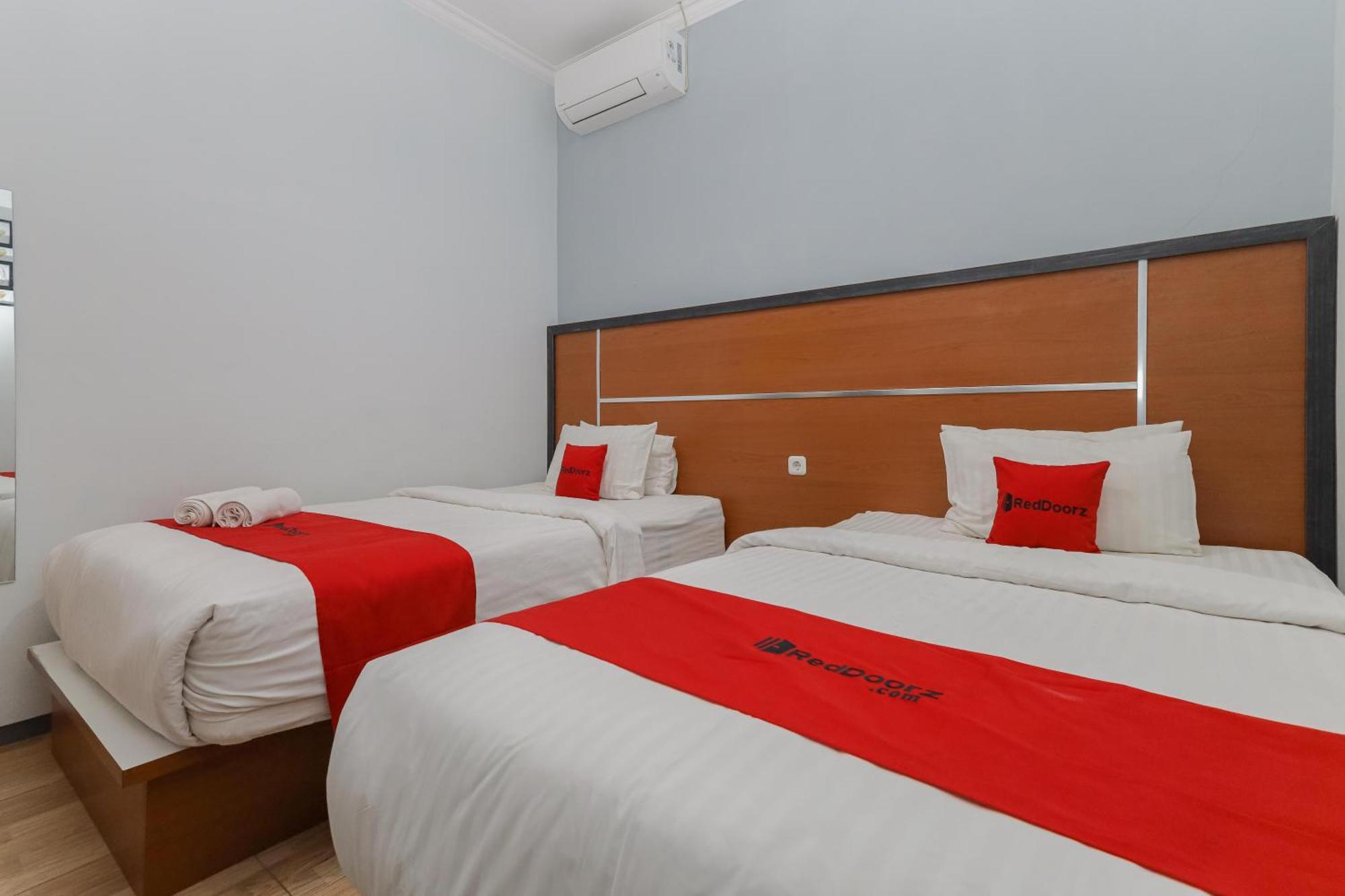 Reddoorz Plus At Swun Stay Raya Langsep Malang Zewnętrze zdjęcie