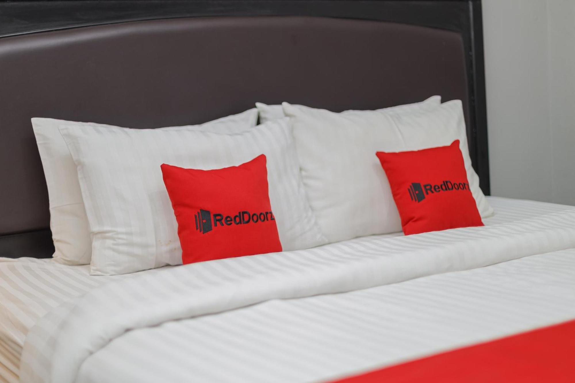 Reddoorz Plus At Swun Stay Raya Langsep Malang Zewnętrze zdjęcie